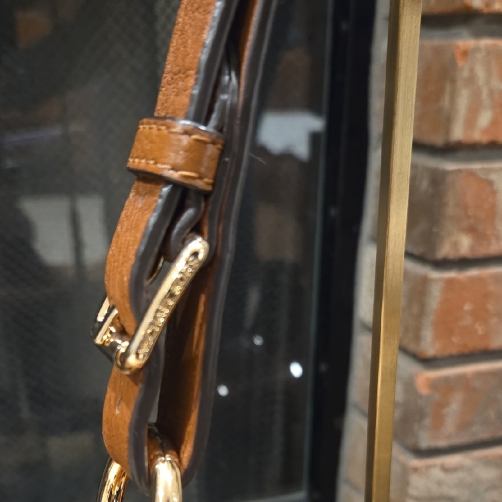 Michael Kors Acorn (Tan) Leather Hobo Bag - Picture 3 of 13